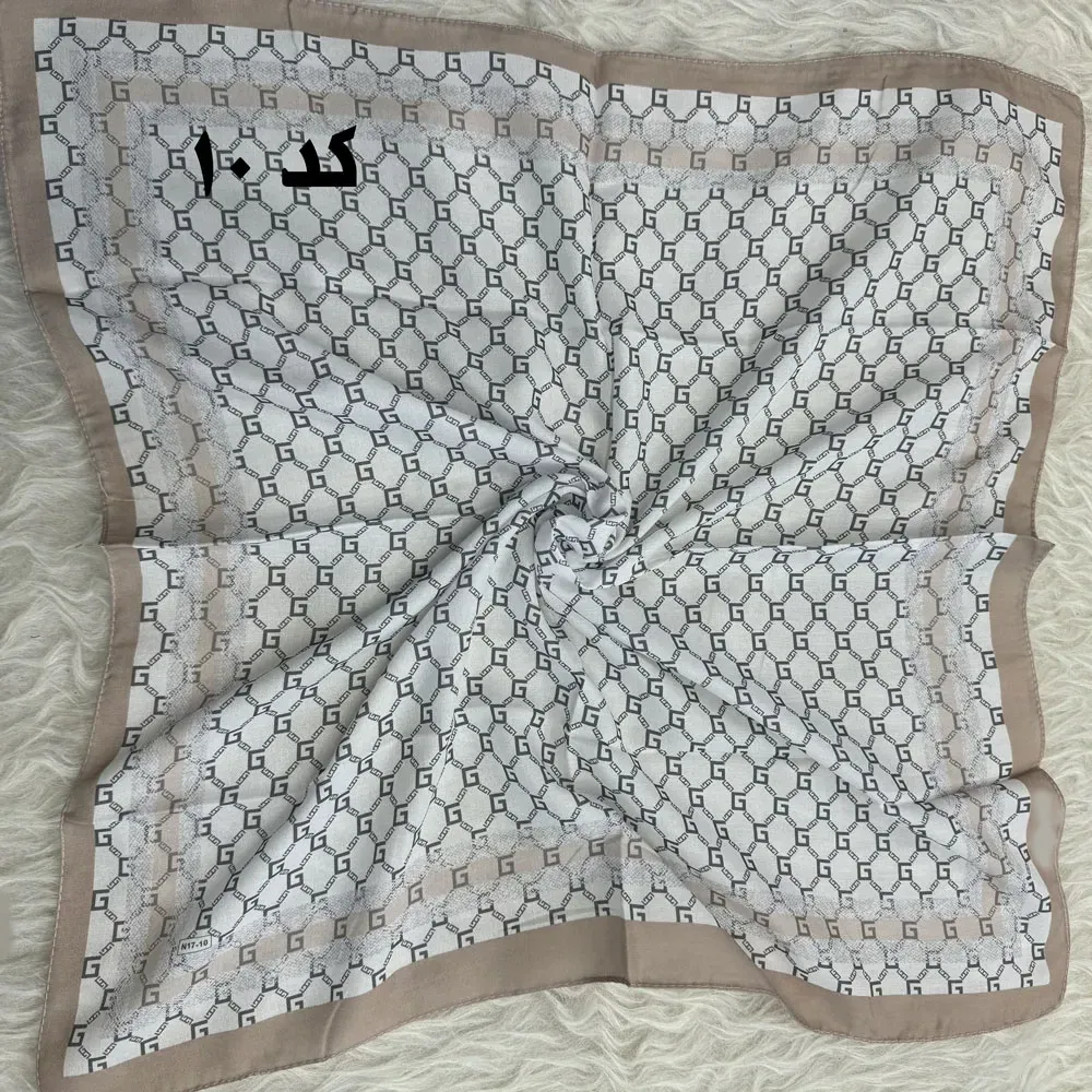 مینی اسکارف نخی نسکافه ای طرح دار قواره 65 در 65 سانتی متر